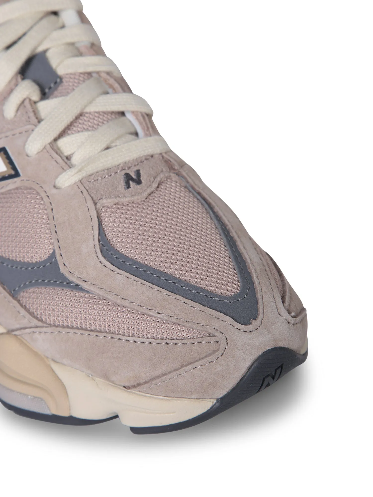 9060 beige/grey sneakers