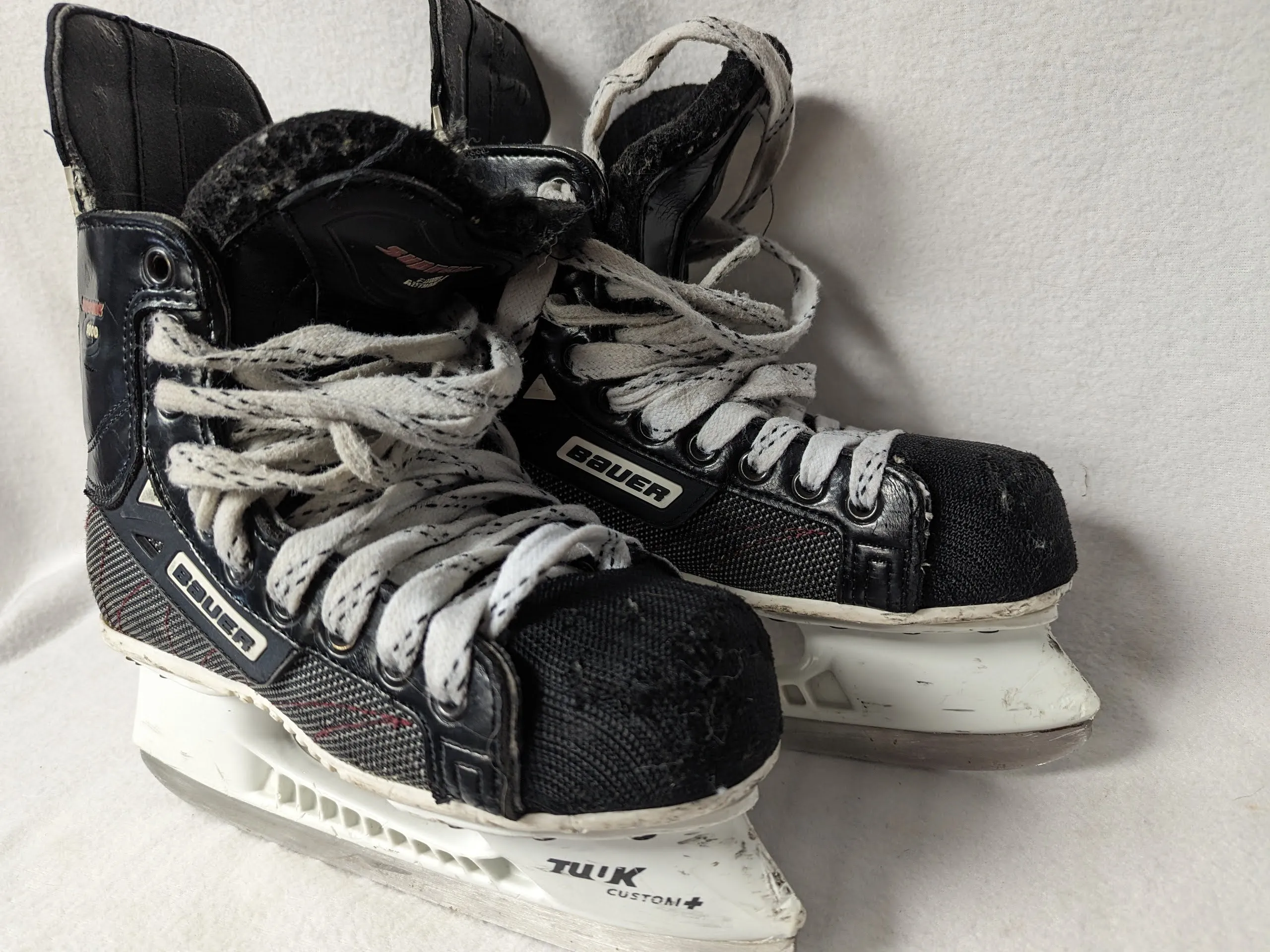 Bauer Supreme 3000 Hockey Ice Skates Size 7? Color Black Condition Used