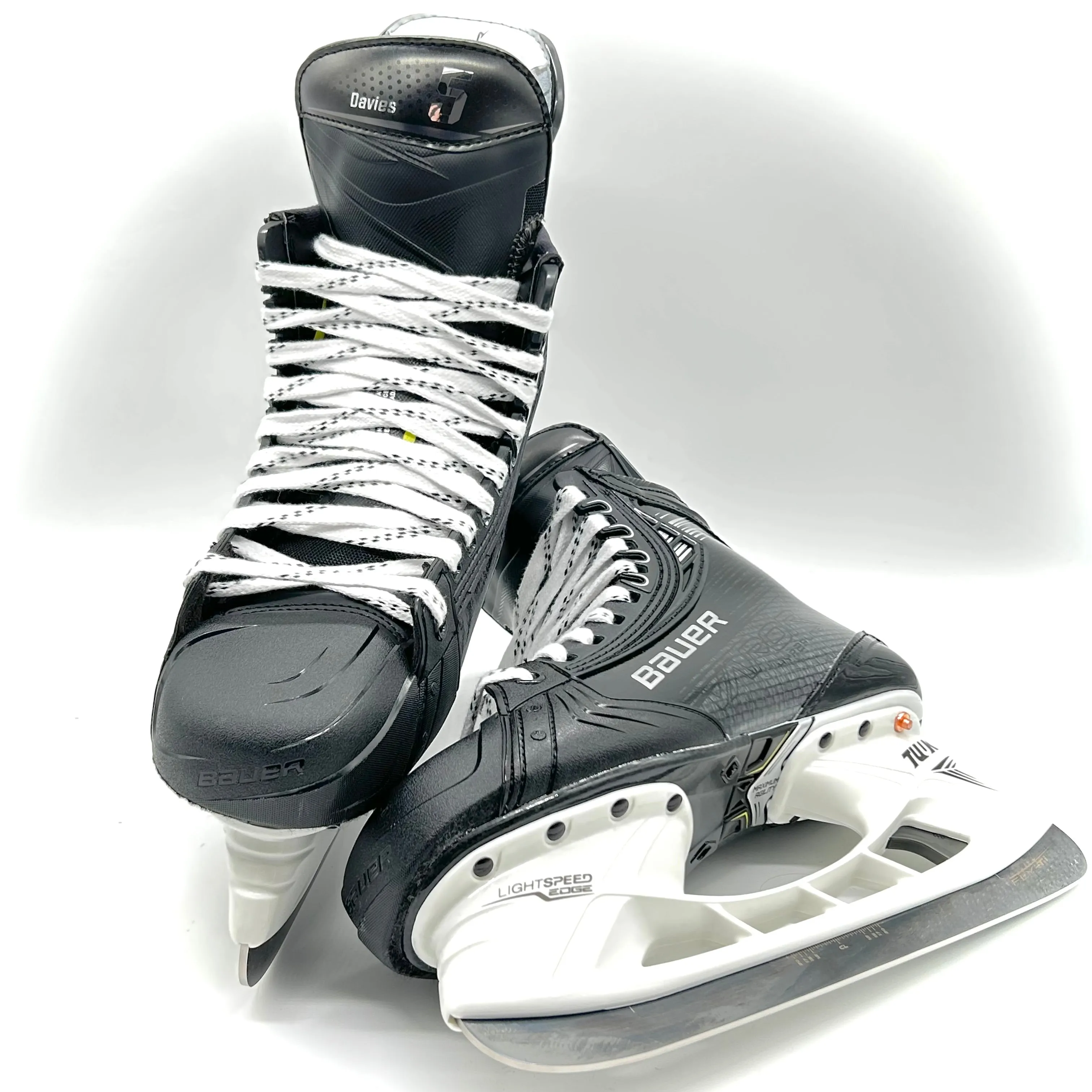 Bauer Vapor Hyperlite 2 - Pro Stock Hockey Skates - Size 7D