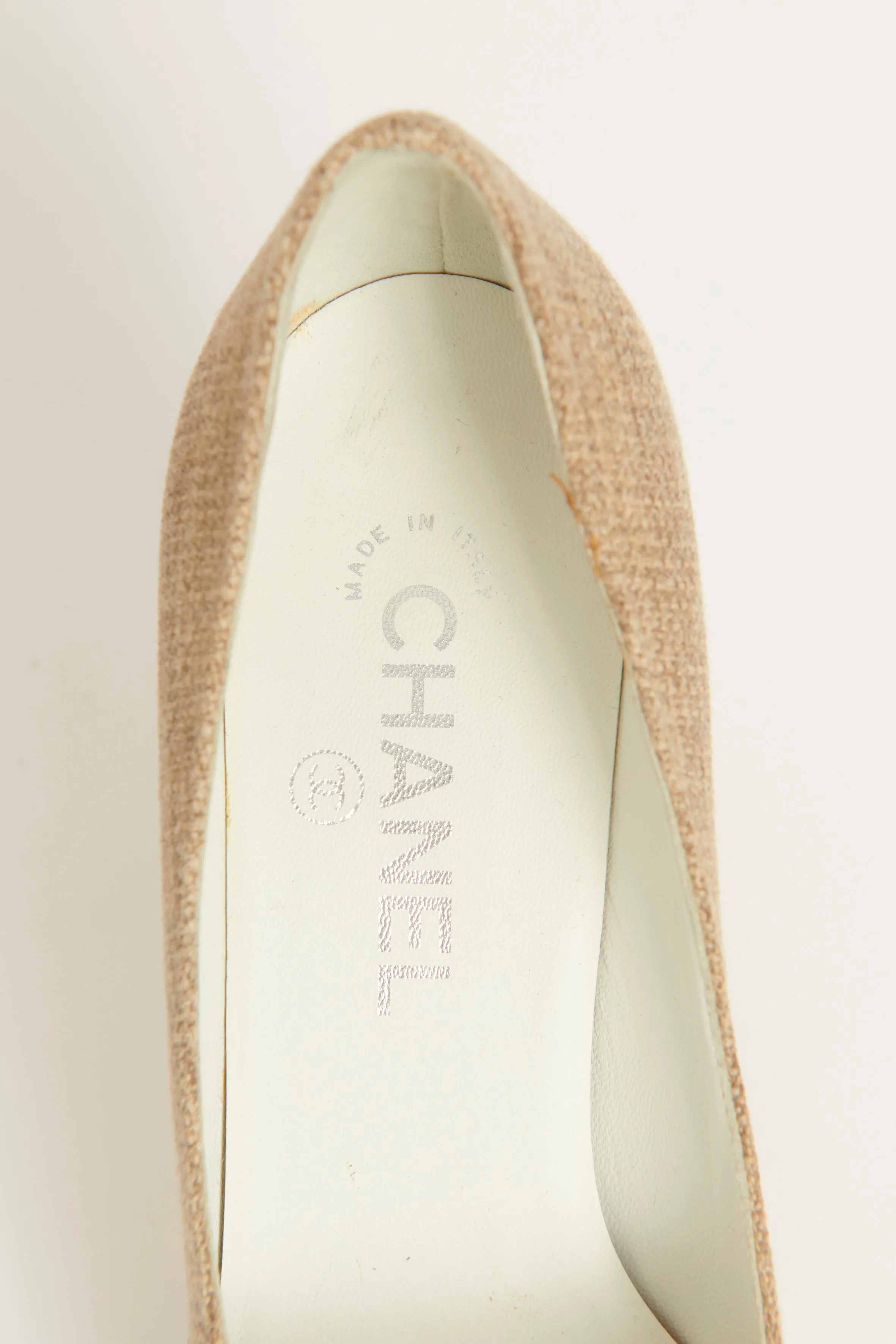 Beige Linen Cap Toe Preowned Platform Heels