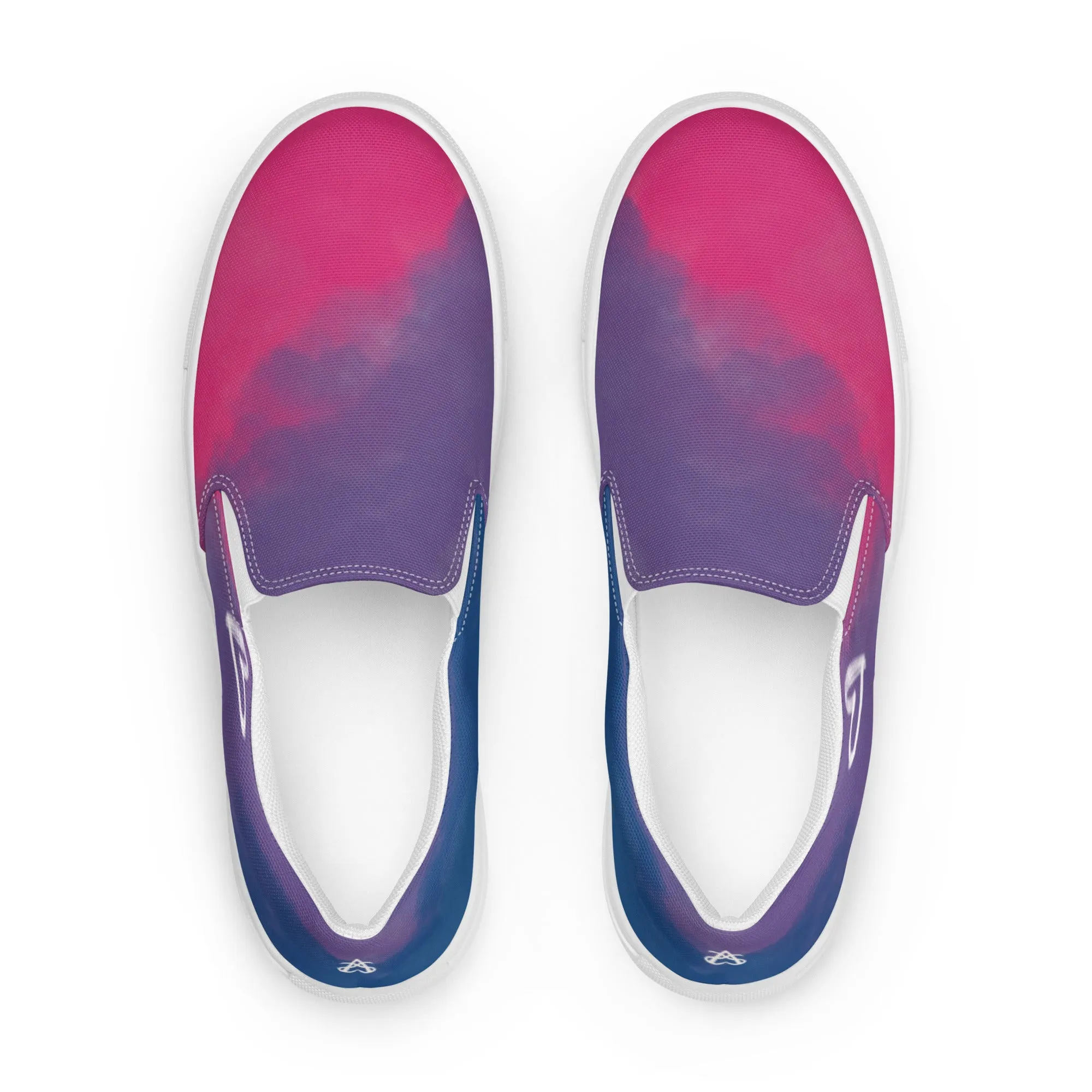 Cloudy Bisexual Slip-on Canvas Shoes (Fem Sizing)