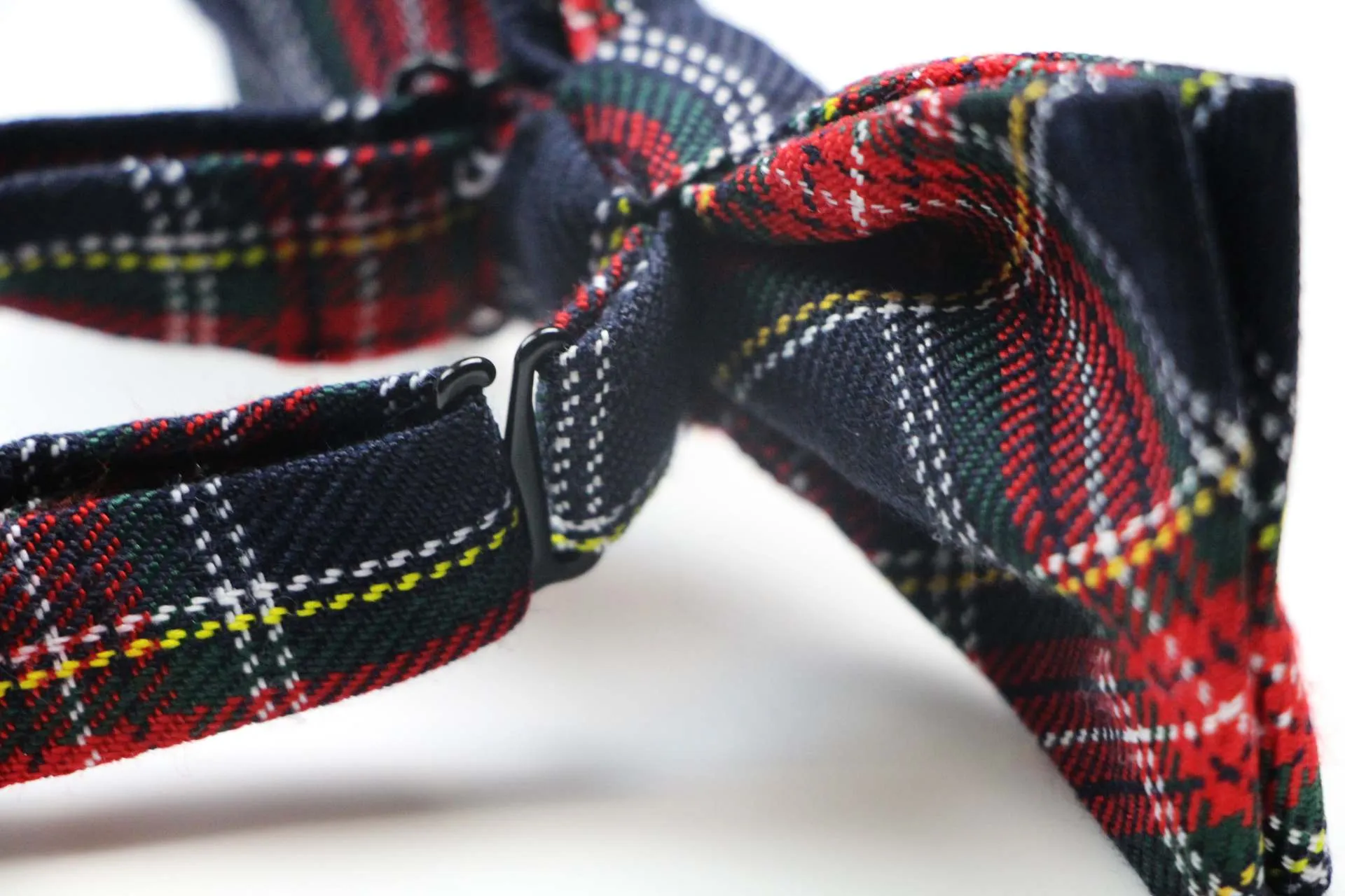 Mens Navy & Red Tarten Plaid Patterned Bow Tie