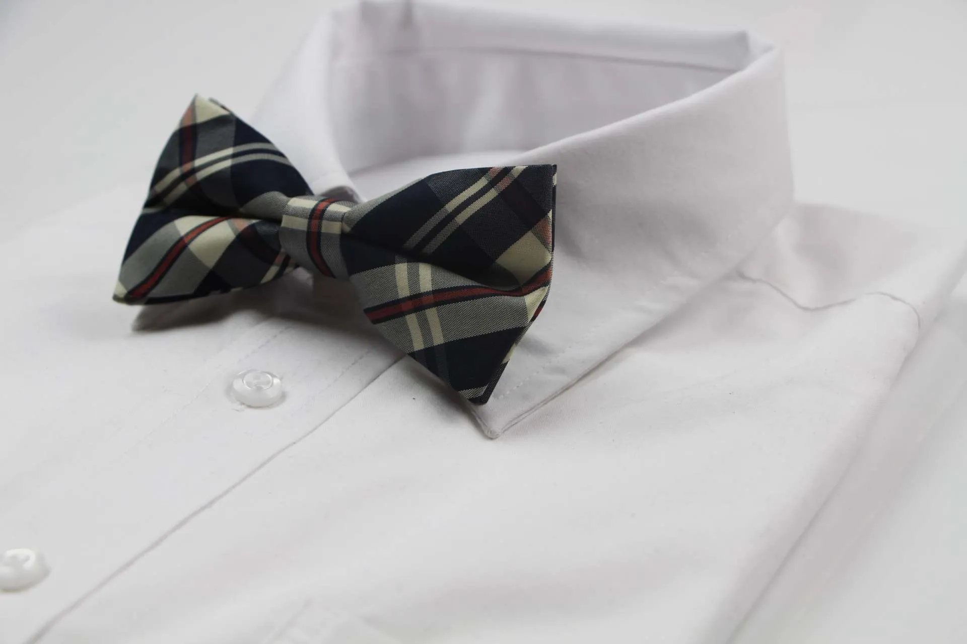 Mens Navy, Cream & Red Plaid Patterned Cotton Bow Tie