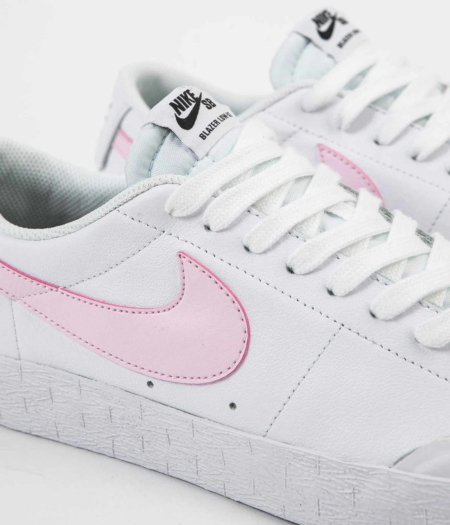 Nike SB Blazer Low XT Shoes - White / Prism Pink - Black - White