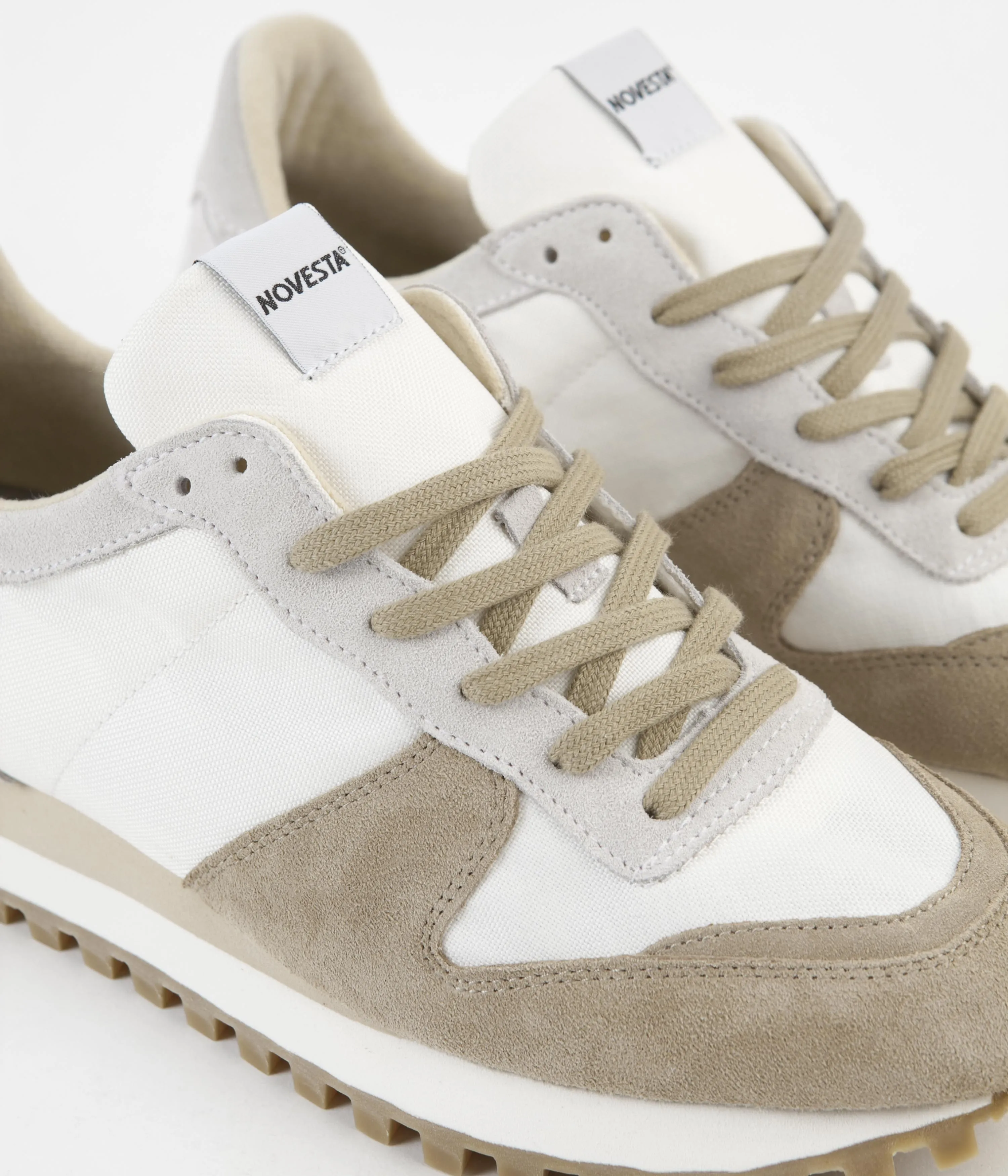 Novesta Marathon Trail Shoes - White / Beige