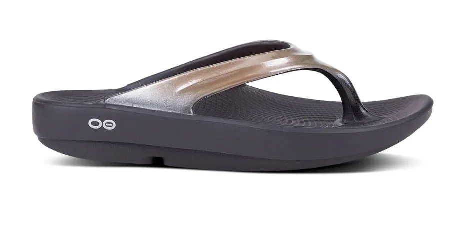 Oofos | OOlala Luxe Sandal | Women's | Latte