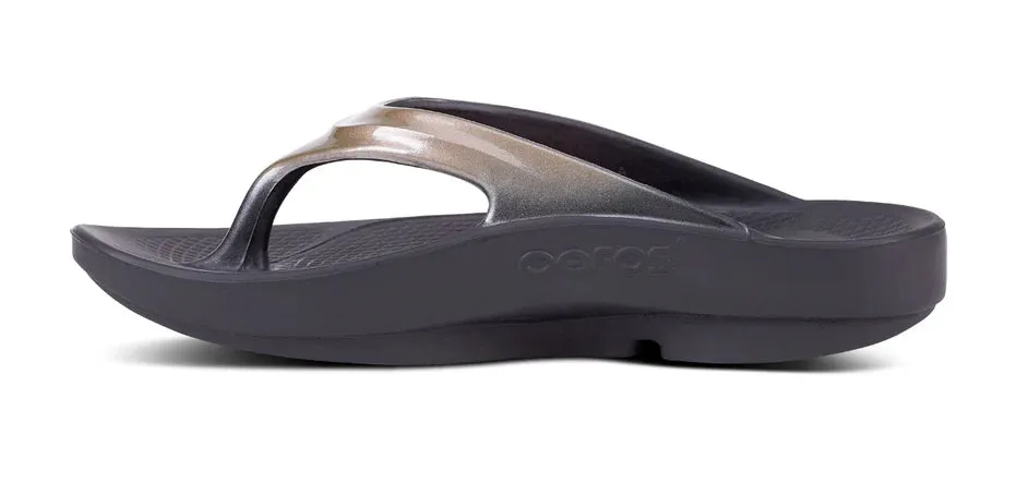 Oofos | OOlala Luxe Sandal | Women's | Latte