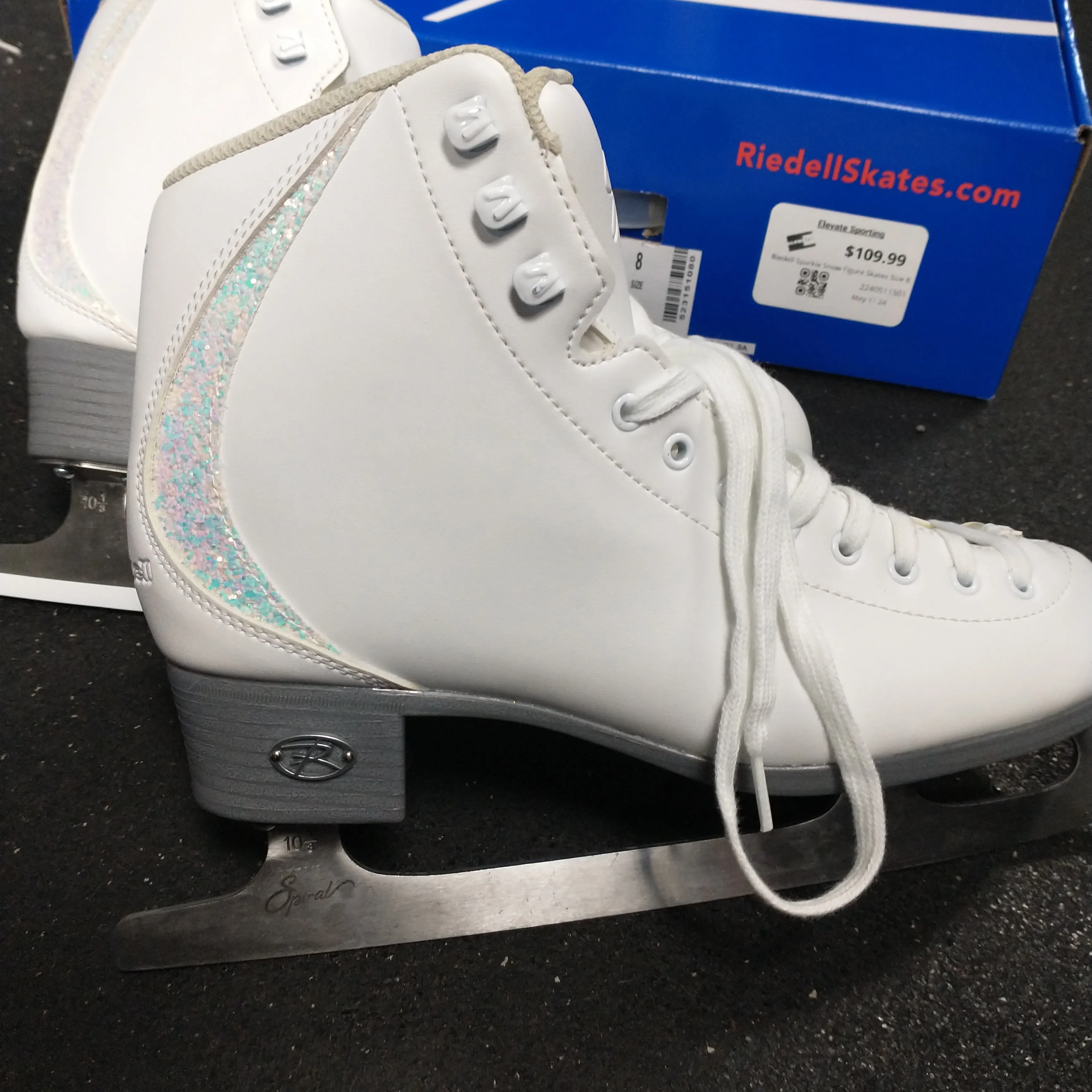 Riedell Sparkle Snow Figure Skates Size 8