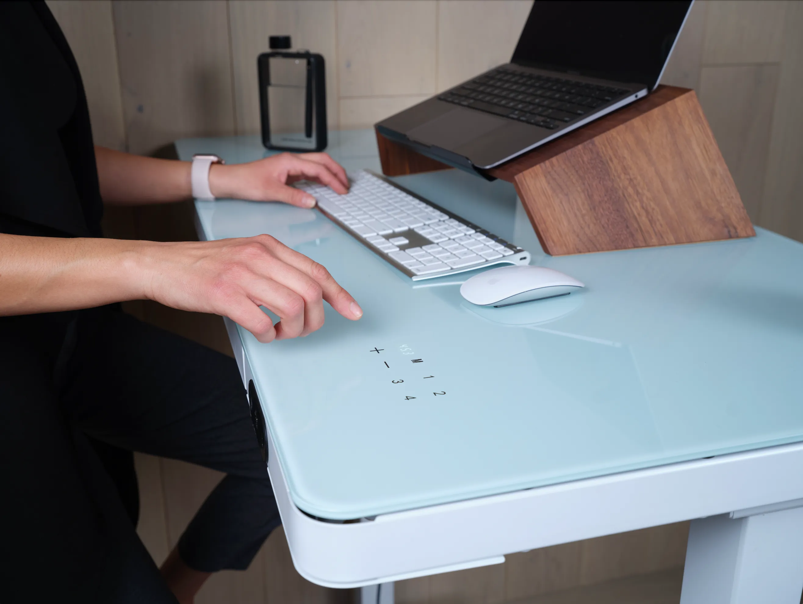 SDG Glass Standing Desk