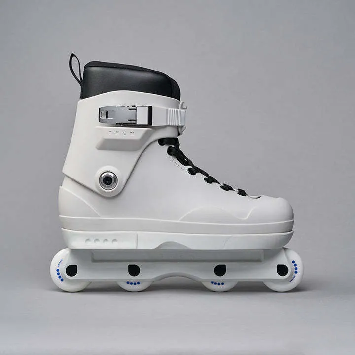 THEM WHITE 909 COMPLETE SKATES