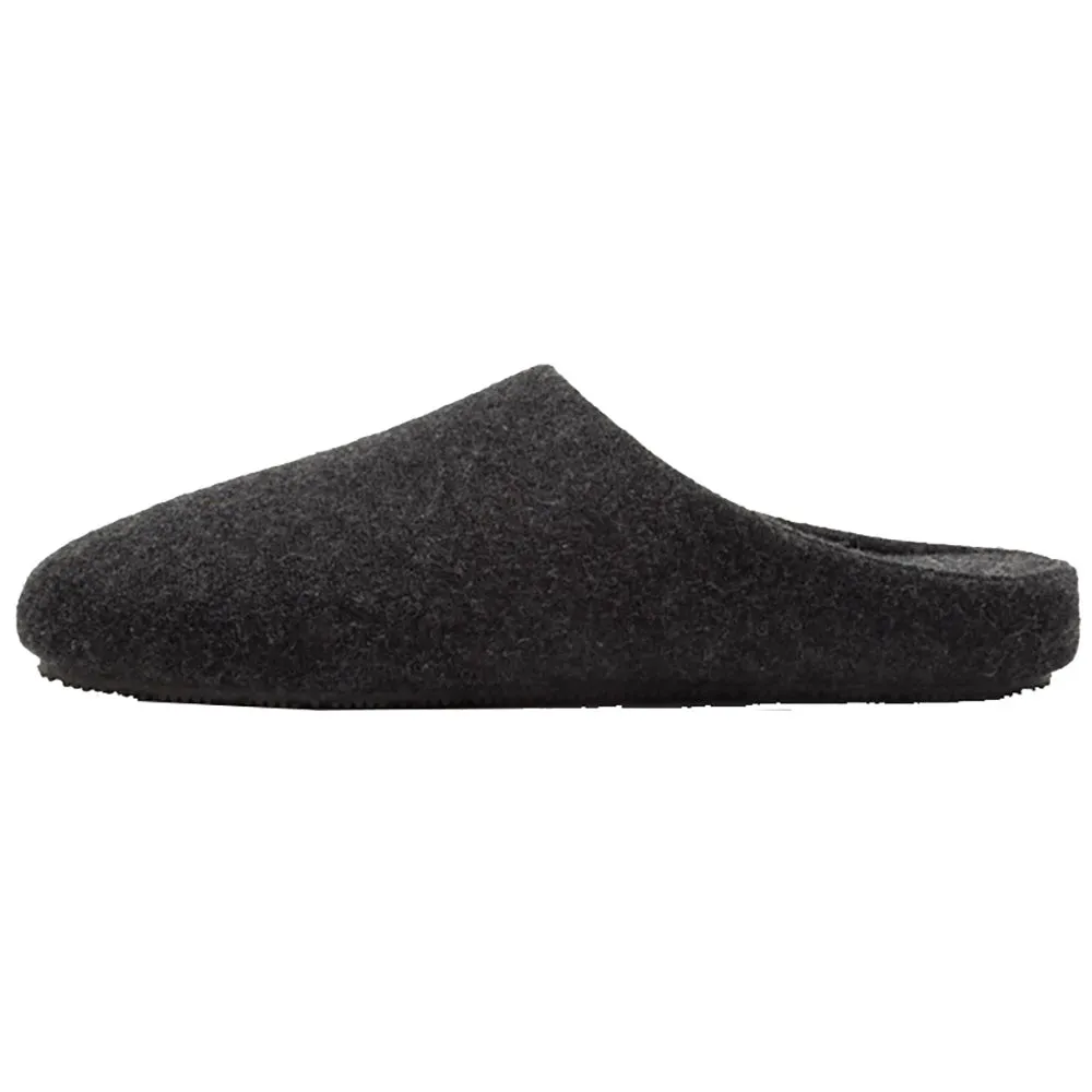 Zander Slip On Slippers